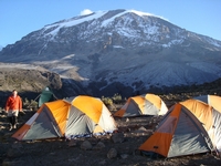 Ascension du Kilimandjaro par la voie Lemosho Galdes, via le sud et le Camp Barafu - MINI-GROUPE